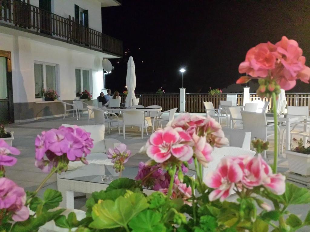 Hotel Pineta Falcade Zewnętrze zdjęcie